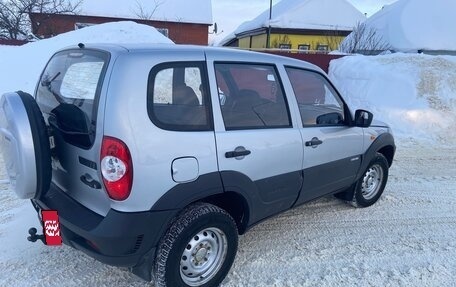 Chevrolet Niva I рестайлинг, 2012 год, 495 000 рублей, 4 фотография