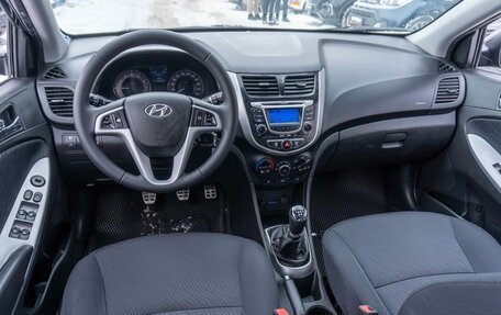 Hyundai Solaris II рестайлинг, 2013 год, 819 000 рублей, 6 фотография