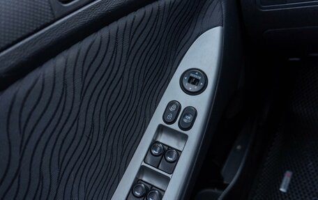 Hyundai Solaris II рестайлинг, 2013 год, 819 000 рублей, 21 фотография