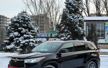 Toyota Highlander III, 2014 год, 2 550 000 рублей, 2 фотография