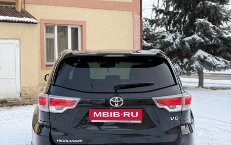 Toyota Highlander III, 2014 год, 2 550 000 рублей, 5 фотография