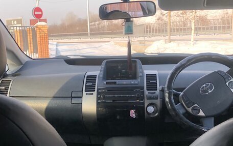 Toyota Prius, 2011 год, 870 000 рублей, 6 фотография