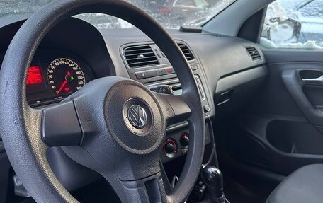 Volkswagen Polo VI (EU Market), 2013 год, 850 000 рублей, 3 фотография