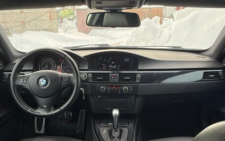 BMW 3 серия, 2010 год, 1 550 000 рублей, 10 фотография