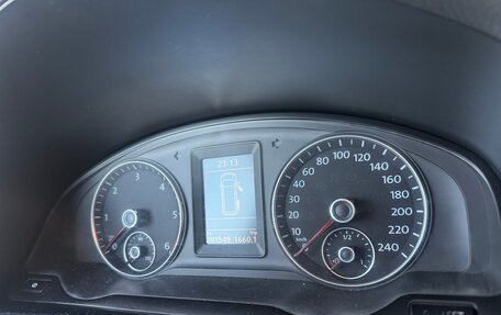 Volkswagen Multivan T5, 2011 год, 2 400 000 рублей, 3 фотография