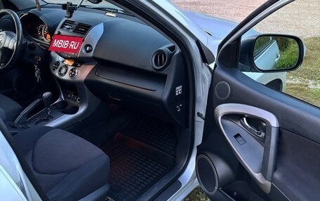 Toyota RAV4, 2008 год, 1 100 000 рублей, 16 фотография