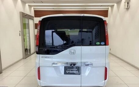 Honda Stepwgn IV, 2016 год, 1 495 000 рублей, 7 фотография