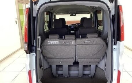 Honda Stepwgn IV, 2016 год, 1 495 000 рублей, 10 фотография