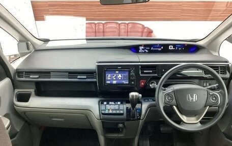 Honda Stepwgn IV, 2016 год, 1 495 000 рублей, 12 фотография