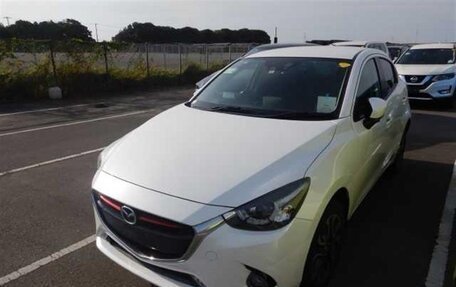 Mazda Demio IV, 2015 год, 1 200 000 рублей, 5 фотография