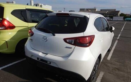 Mazda Demio IV, 2015 год, 1 200 000 рублей, 7 фотография
