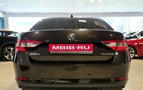 Skoda Superb III рестайлинг, 2015 год, 1 830 000 рублей, 6 фотография