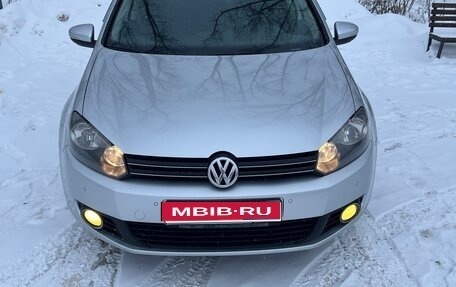 Volkswagen Golf VI, 2008 год, 810 000 рублей, 1 фотография