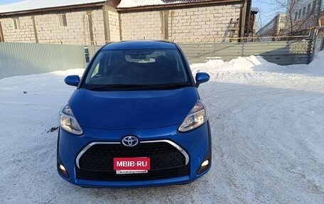 Toyota Sienta II, 2019 год, 1 430 000 рублей, 2 фотография