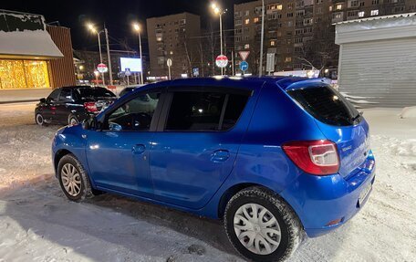 Renault Sandero II рестайлинг, 2016 год, 900 000 рублей, 4 фотография