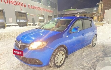 Renault Sandero II рестайлинг, 2016 год, 900 000 рублей, 8 фотография