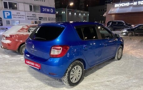 Renault Sandero II рестайлинг, 2016 год, 900 000 рублей, 2 фотография