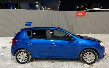 Renault Sandero II рестайлинг, 2016 год, 900 000 рублей, 11 фотография