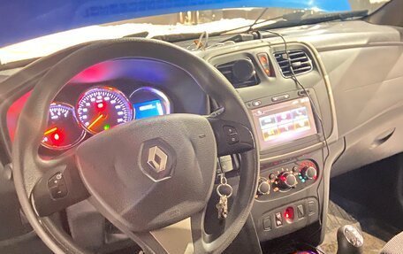 Renault Sandero II рестайлинг, 2016 год, 900 000 рублей, 14 фотография