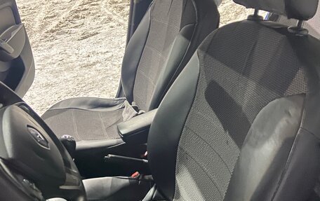 Renault Sandero II рестайлинг, 2016 год, 900 000 рублей, 17 фотография