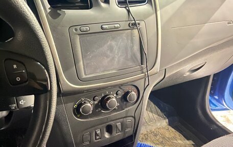 Renault Sandero II рестайлинг, 2016 год, 900 000 рублей, 16 фотография