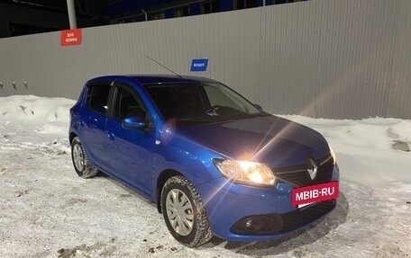 Renault Sandero II рестайлинг, 2016 год, 900 000 рублей, 12 фотография