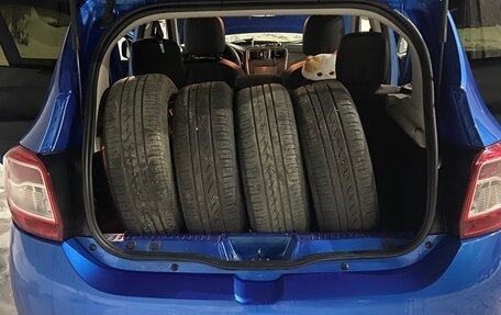 Renault Sandero II рестайлинг, 2016 год, 900 000 рублей, 20 фотография