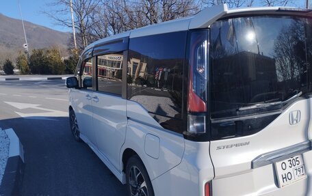 Honda Stepwgn IV, 2021 год, 2 800 000 рублей, 4 фотография