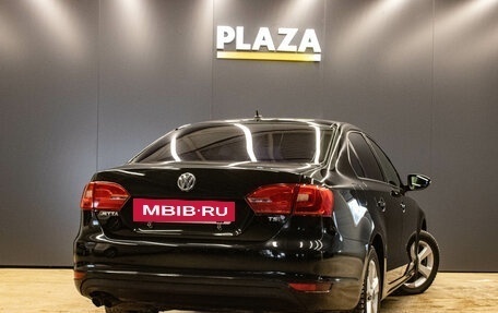 Volkswagen Jetta VI, 2011 год, 1 099 000 рублей, 4 фотография