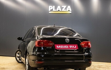 Volkswagen Jetta VI, 2011 год, 1 099 000 рублей, 3 фотография