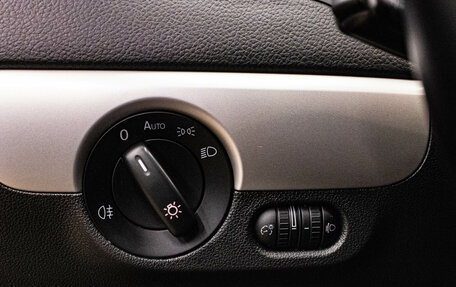 Volkswagen Jetta VI, 2011 год, 1 099 000 рублей, 15 фотография