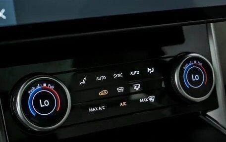 Land Rover Range Rover IV рестайлинг, 2022 год, 14 500 000 рублей, 30 фотография