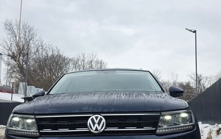 Volkswagen Tiguan II, 2017 год, 2 490 000 рублей, 1 фотография