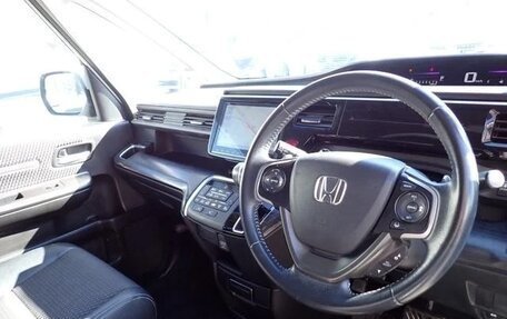 Honda Stepwgn IV, 2016 год, 1 520 000 рублей, 10 фотография