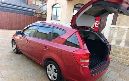 KIA cee'd I рестайлинг, 2011 год, 870 000 рублей, 2 фотография