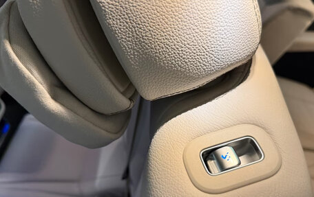 Mercedes-Benz GLS, 2023 год, 10 400 000 рублей, 17 фотография