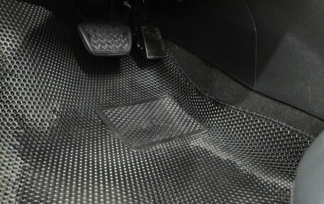 Toyota RAV4, 2020 год, 3 300 000 рублей, 7 фотография