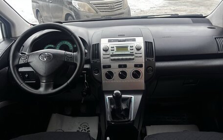 Toyota Corolla Verso I, 2007 год, 689 000 рублей, 9 фотография