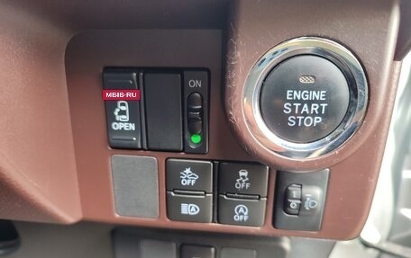 Toyota Roomy I, 2020 год, 1 230 000 рублей, 23 фотография