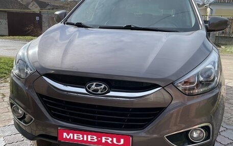 Hyundai ix35 I рестайлинг, 2015 год, 1 590 000 рублей, 4 фотография