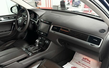 Volkswagen Touareg III, 2011 год, 2 049 000 рублей, 16 фотография