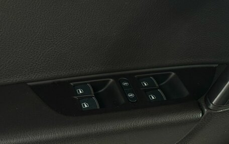 Volkswagen Touareg III, 2011 год, 2 049 000 рублей, 27 фотография