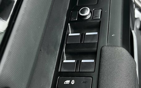 Land Rover Defender II, 2020 год, 4 790 000 рублей, 16 фотография