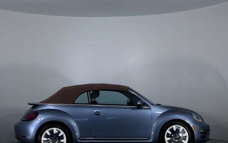 Volkswagen Beetle, 2019 год, 3 359 000 рублей, 4 фотография