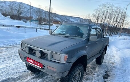 Toyota Hilux VI, 1992 год, 1 350 000 рублей, 4 фотография