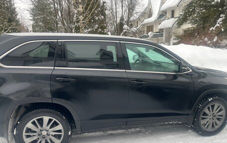 Toyota Highlander III, 2014 год, 2 350 000 рублей, 3 фотография