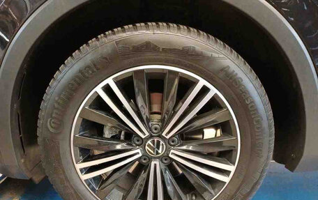 Volkswagen Tiguan II, 2022 год, 2 272 000 рублей, 5 фотография