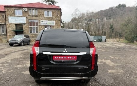 Mitsubishi Pajero Sport III рестайлинг, 2017 год, 2 500 000 рублей, 2 фотография