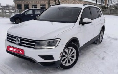 Volkswagen Tiguan II, 2018 год, 2 340 000 рублей, 1 фотография