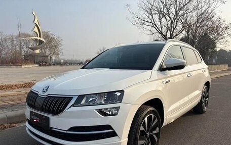 Skoda Karoq I, 2022 год, 1 756 003 рублей, 1 фотография